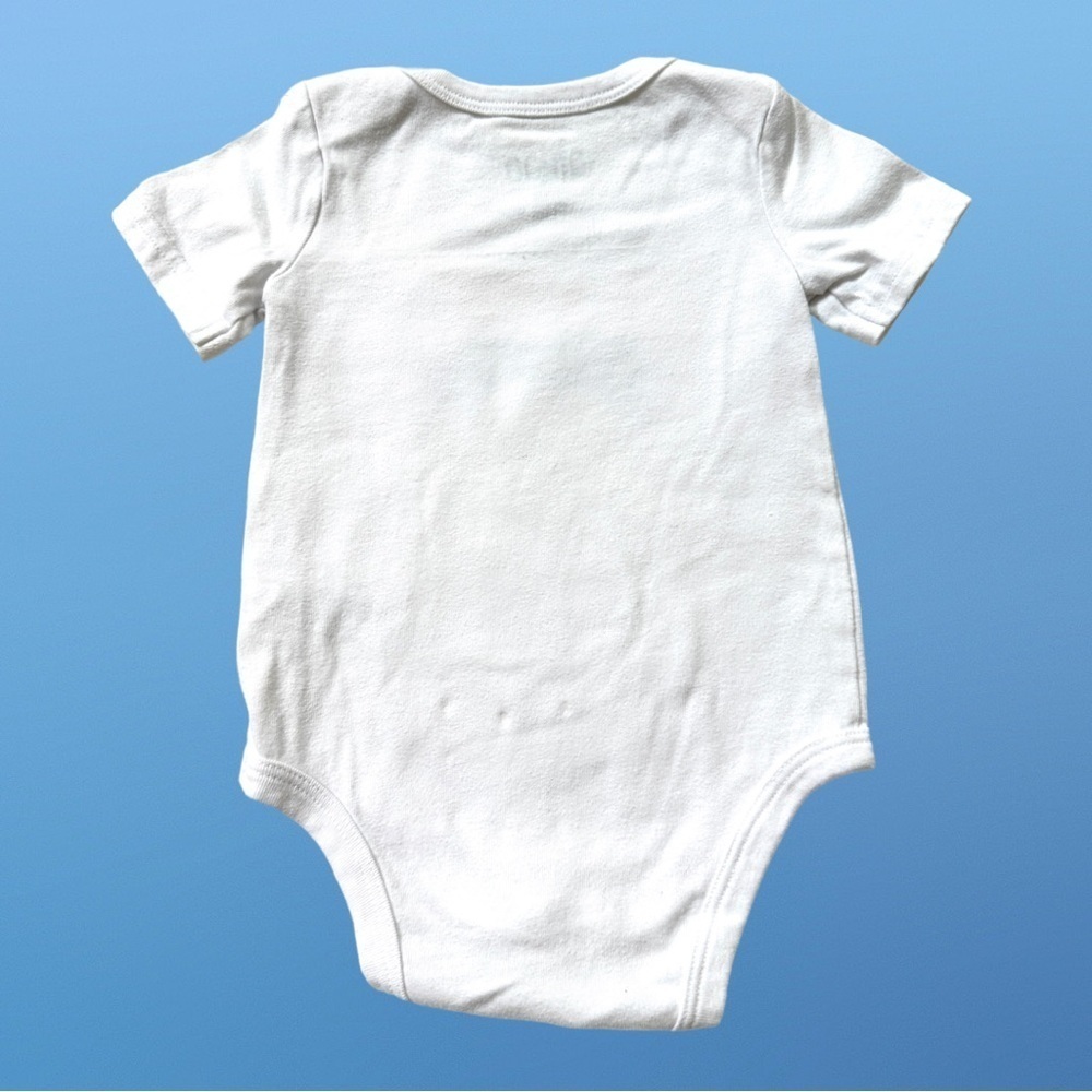 ⭐️ 5 for $25 Set of 2 Baby Onesies Size 6–9 Months - Picture 5 of 9